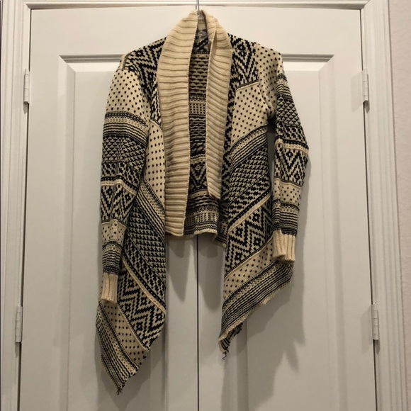 Cape jacket - Picture 1 of 4